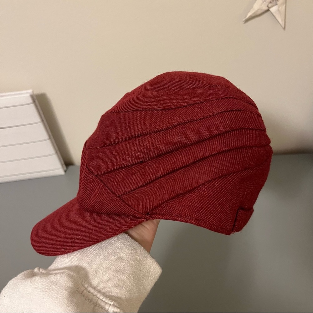 Amber Cap